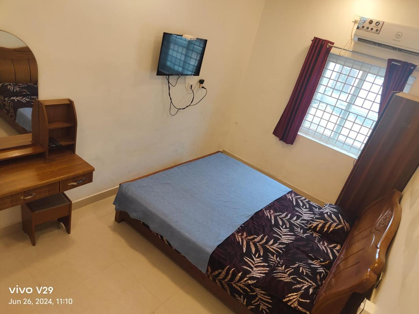 Sree Laxmi Mahal Hotel ตูติคอริน ภายนอก รูปภาพ